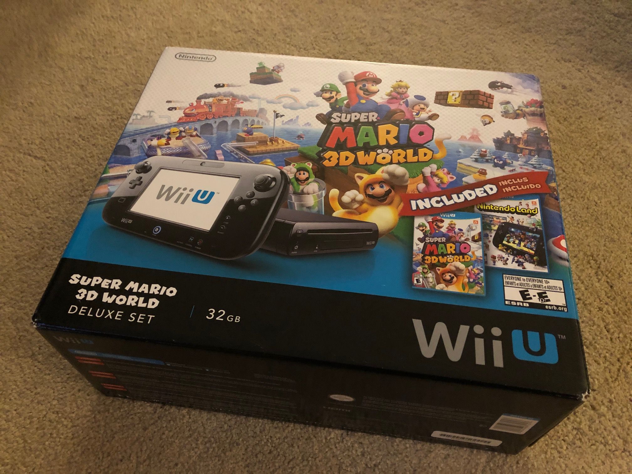 Nintendo Wii U Video Game System in Box with NintendoLand Game