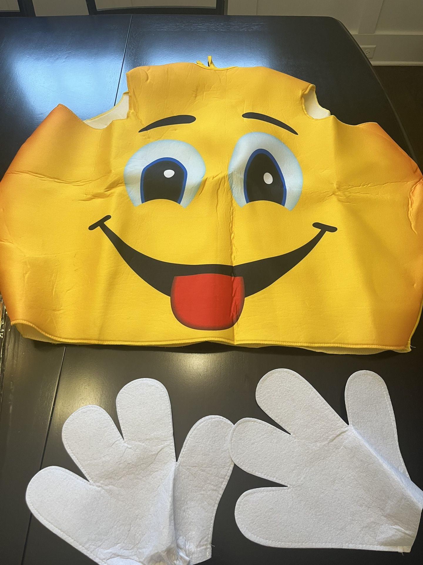 Smiley Face Emoji Halloween Costume