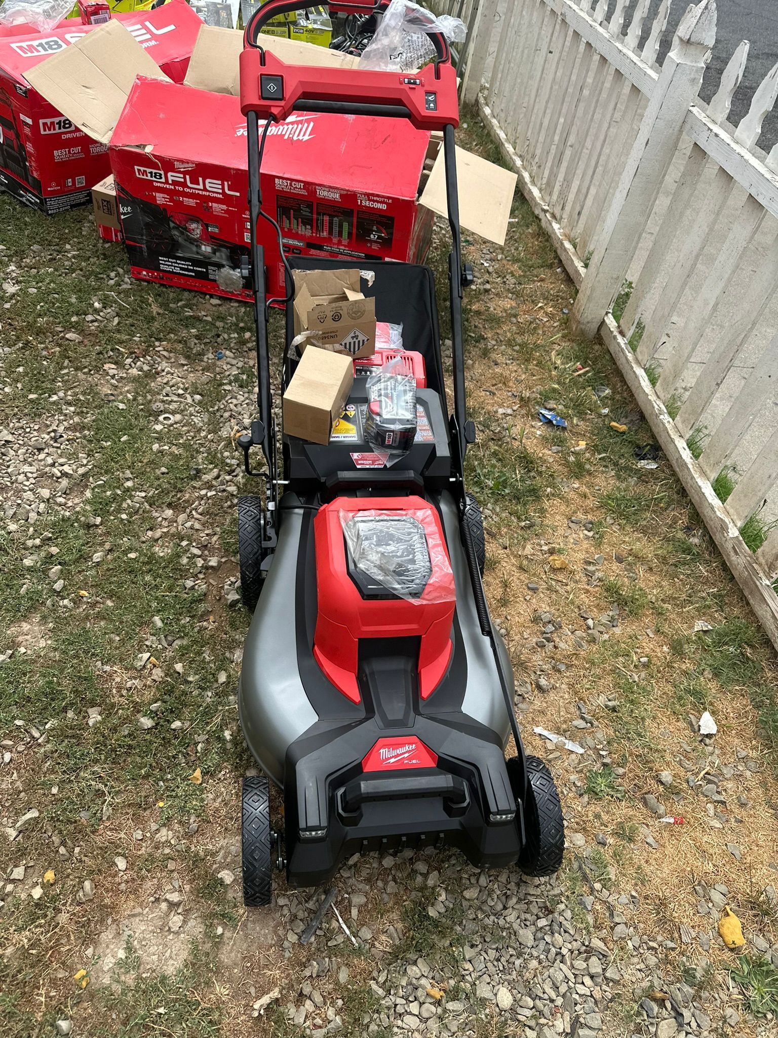 M18 FUEL Brushless Cordless 21 in. Walk Behind Dual Battery Self-Propelled Mower w/(2) 12.0Ah Batter