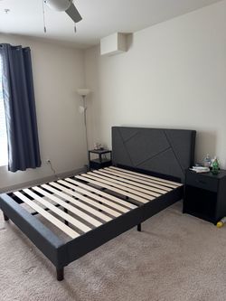 Queen size bed frame for sale in dtla