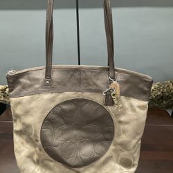 COACH LAURA LARGE TOTE WITH TAN AND METALLIC BROWN LEATHER 
