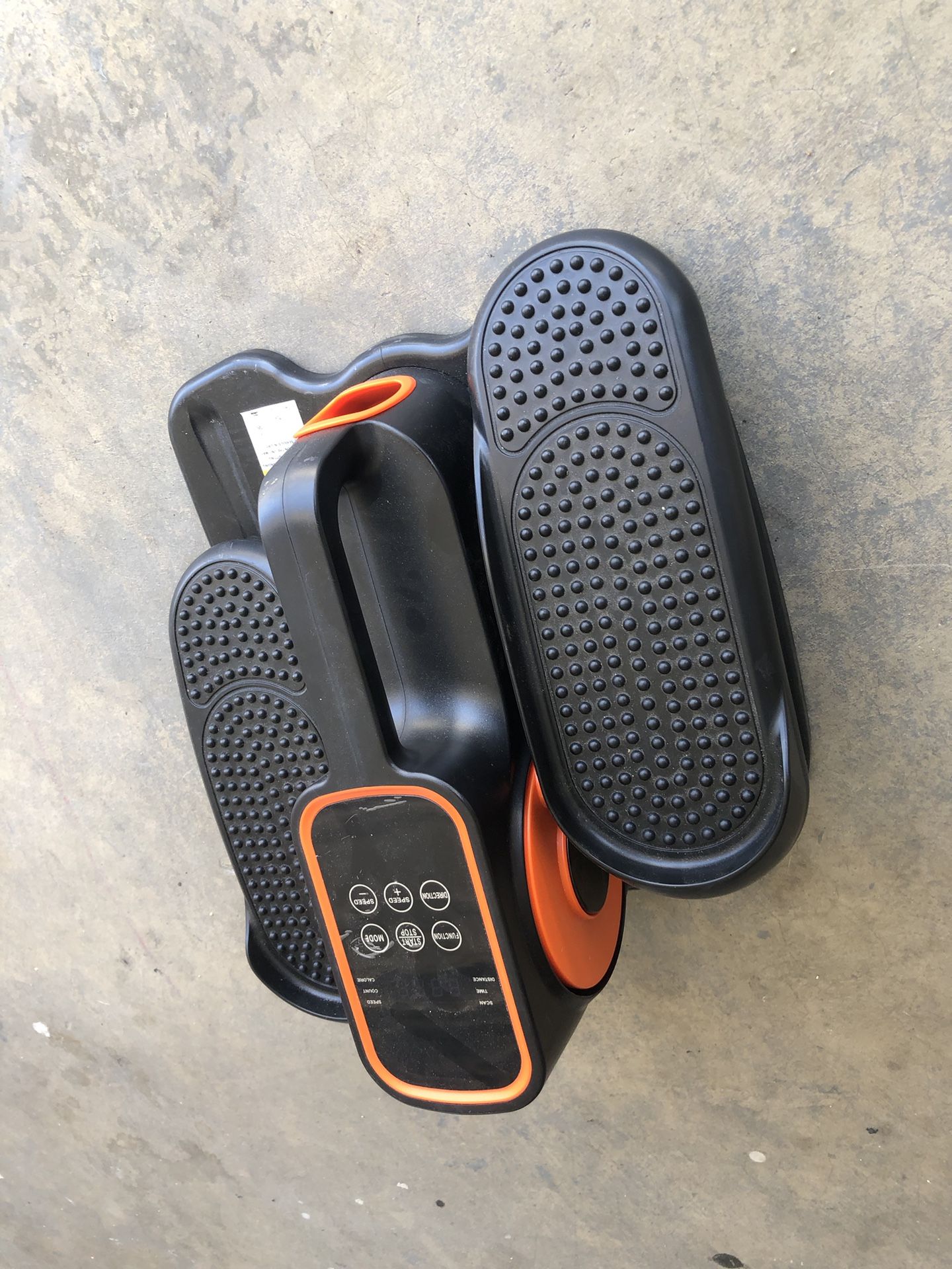 Exercise Machine For Legs