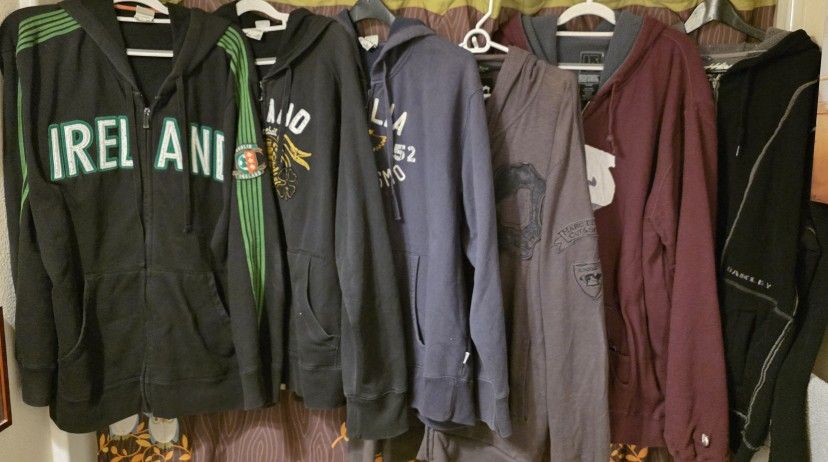 Oakley, Burton Snowboards, Marc Eckō, Blue Marlin