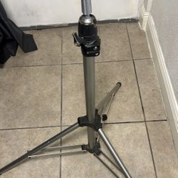 Collapsible Tripod For Mannequin, Head or other uses
