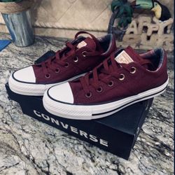Brand New Converse All Star Shoes In Color Burgundy Women’s Size 6 In Box