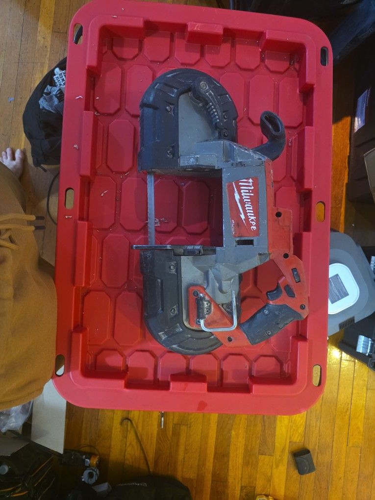 MILLWAUKEE M18 FUEL Deep Cut Band Saw, specifically the 2729-20 model