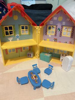Peppa Pig House w/ Furniture 