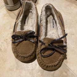 Girl shoes size 10 .11