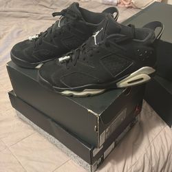 Men’s Black Jordan’s Size 8