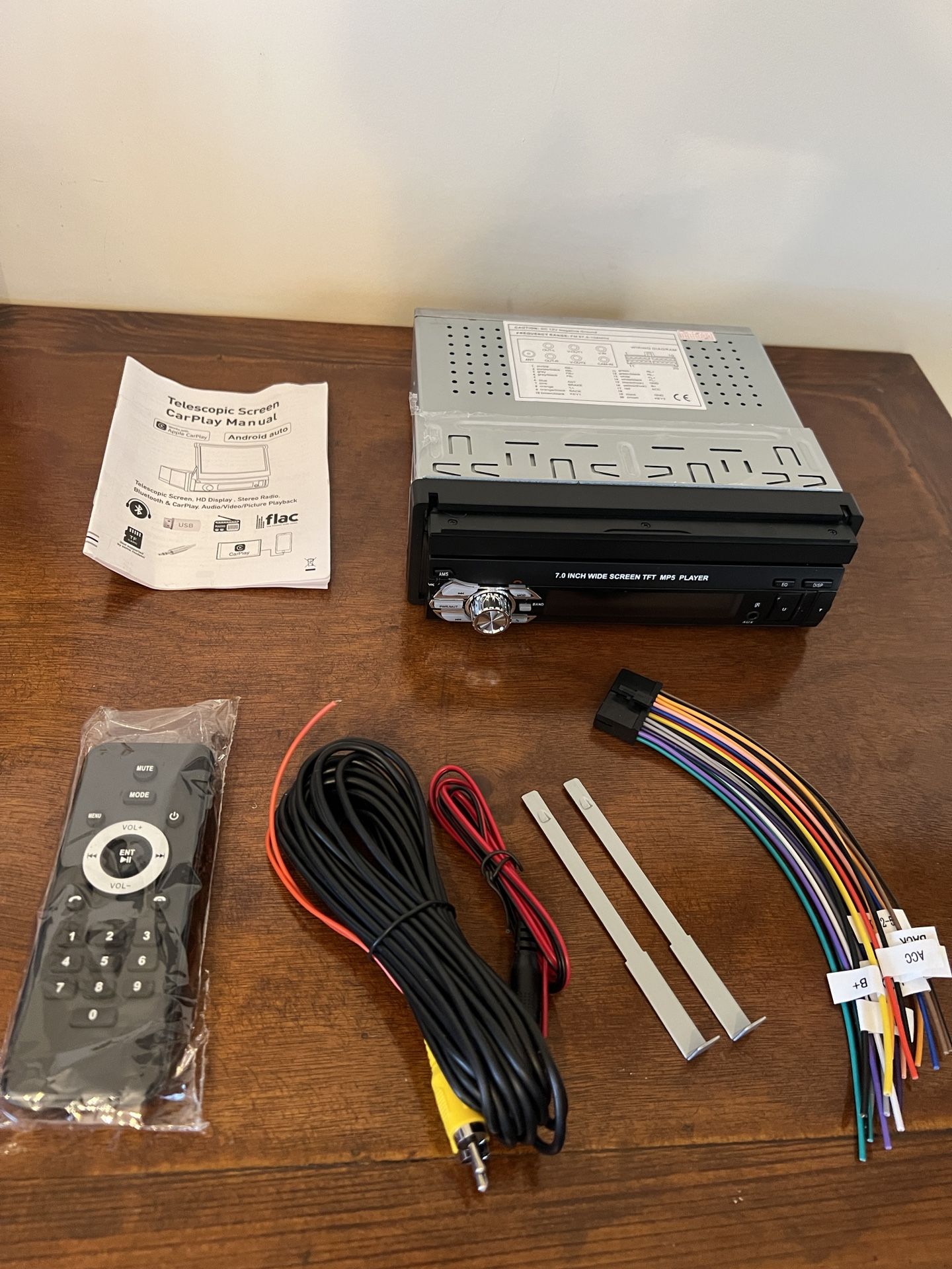 NEW 7.0 Inch Wide Screen TfT Mp5 Player & Backup Camera