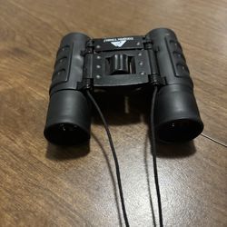 Binoculars- ozark trail 10x25mm