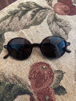 Round Tortoise Frame Sunglasses