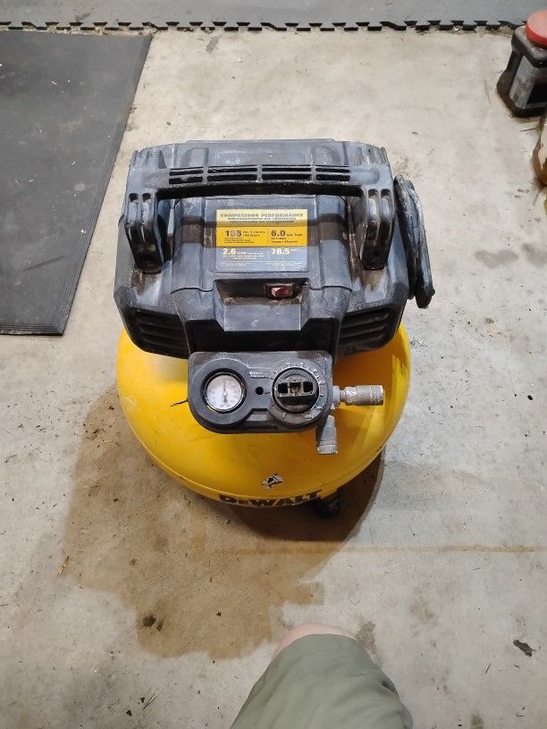 DeWalt Compressor