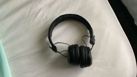 Wireless headphones