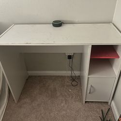 white desk 