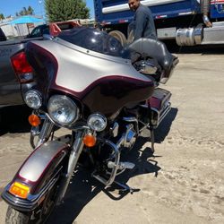 
FOR SALE: 2007 Harley-Davidson Ultra Classic – Low Miles, Loaded!
