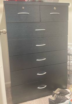 Wooden 7 drawer dresser