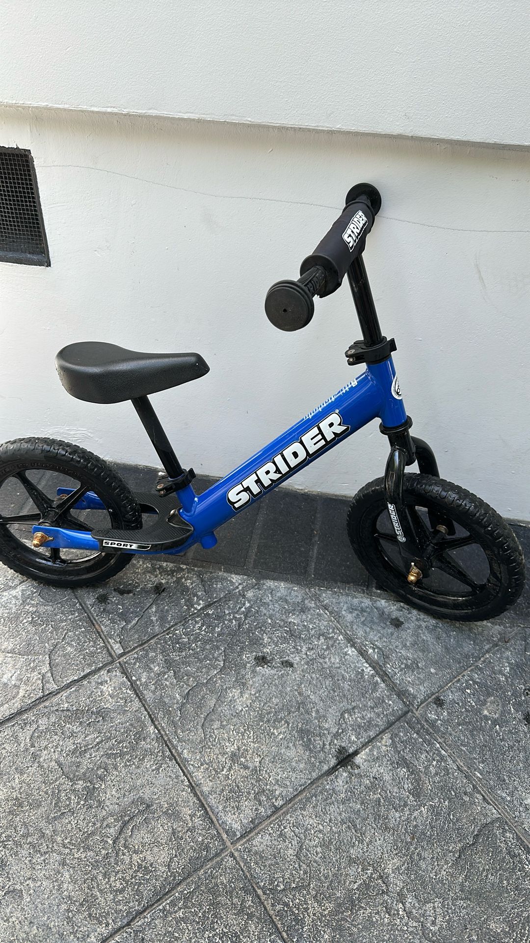 Strider Sport blue balance Kids bike