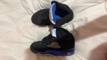 Jordan Retro 5 Black & Blue Sneakers