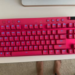 Mechanical Keyboard Pink Logitech Pro X TKL & Case