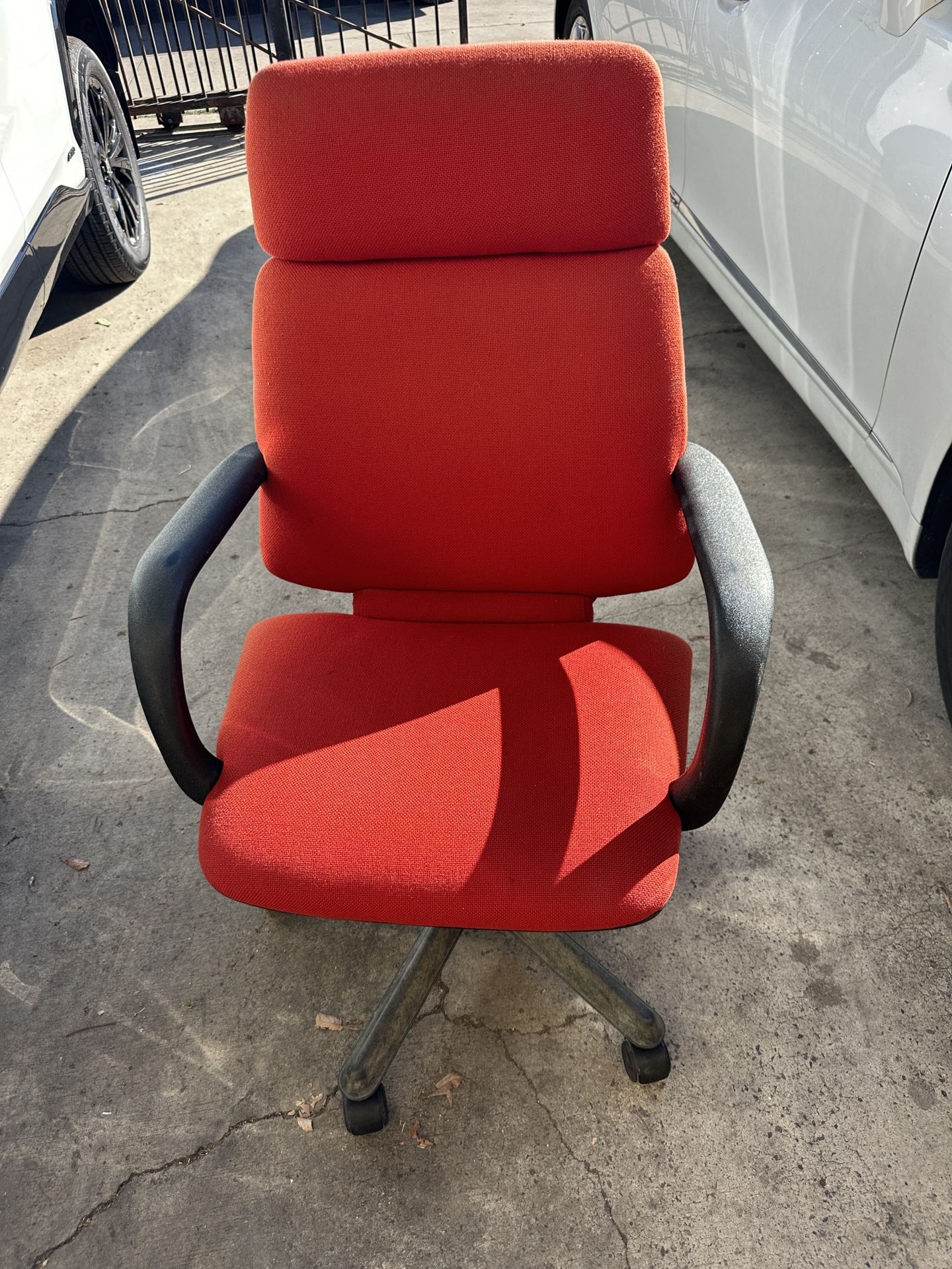 Office Chairs For Free (about 8 of them)