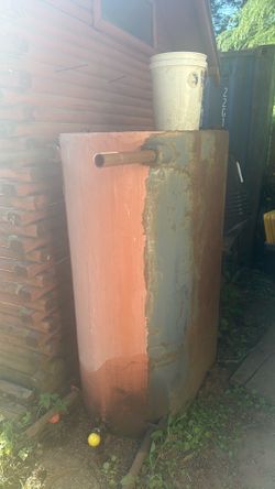 Oil tank