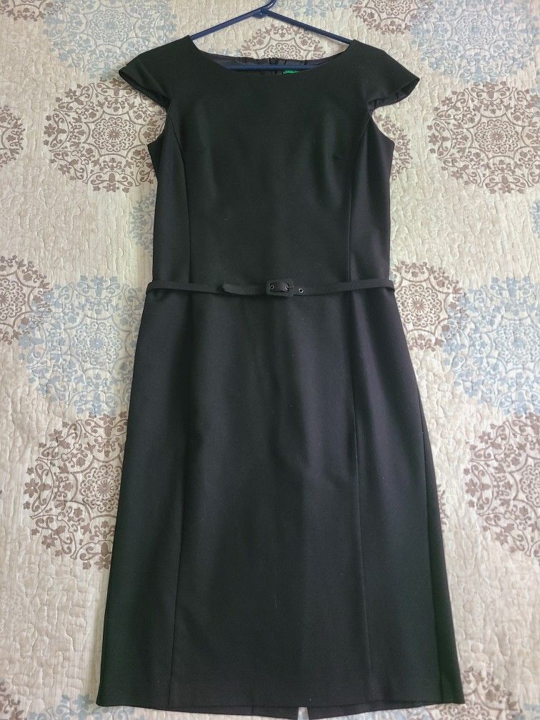 Benetton Black Sheath Crew Neck Midi Dress Sz M w/ Belt