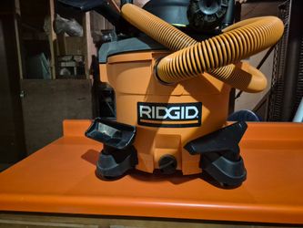 RIDGID Wet/Dry Shop Vacuum with Hose