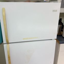 Frigidaire Top & Bottom 