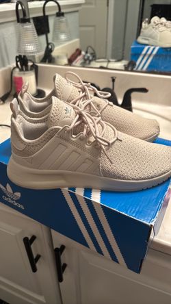 Girls size 3 adidas’s
