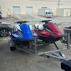 2017 blue and 2016 Red Yamaha VX Limited
