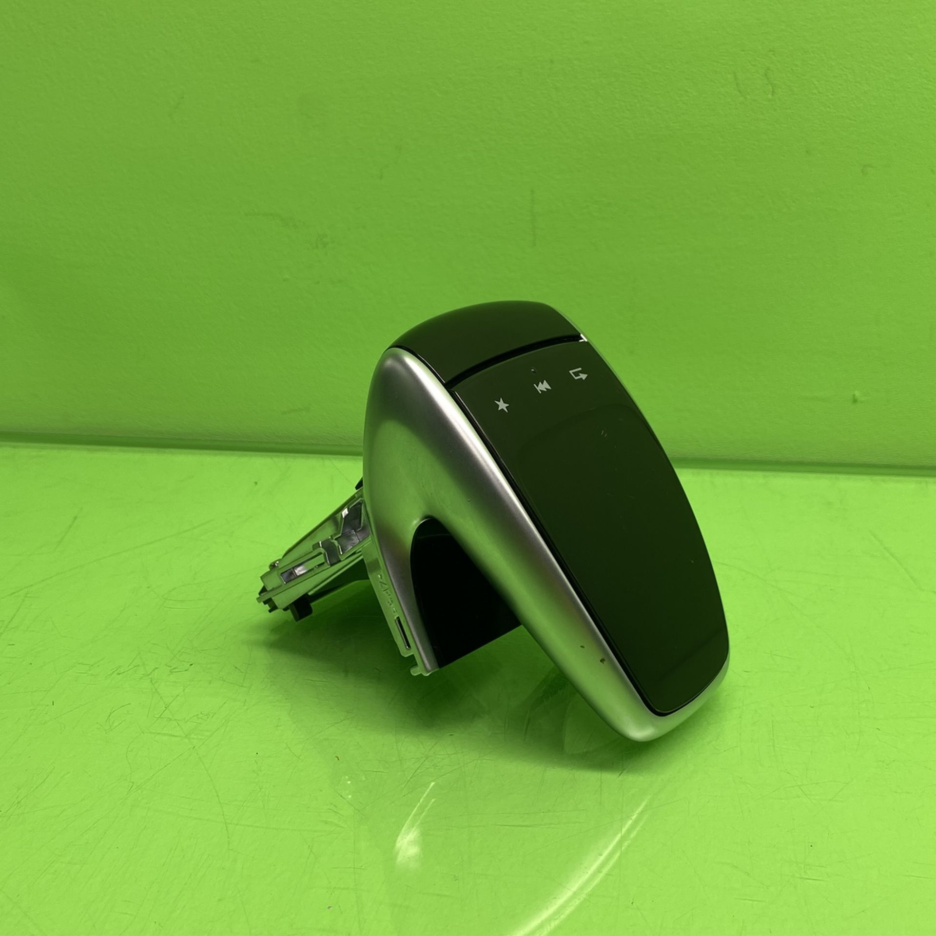 2016 2017 2018 2019 MERCEDES GLS450 CONSOLE AUDIO MEDIA RADIO CONTROL SWITCH KNOB A1(contact info removed)19 OEM