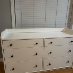 White dresser- 6 drawer IKEA
