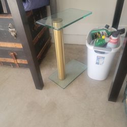 Cocktail End Table
