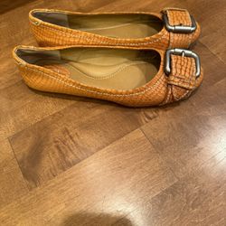 Woman’s Fossil Leather Flats Shipping Avaialbe 