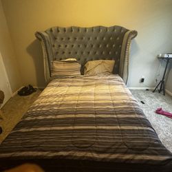 QUEEN SIZE BED - PRICING NEGOTIABLE
