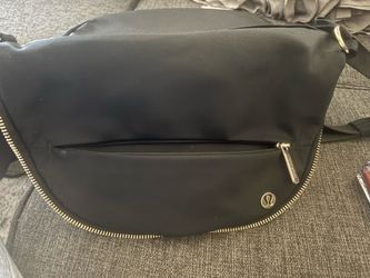 Lululemon bag