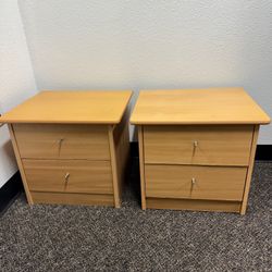 2 Nightstands 