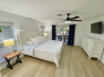 King Size Mattress- like New!
