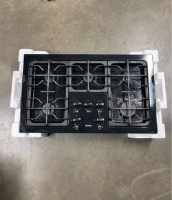Black Kenmore Elite Cooktop Gas Stove