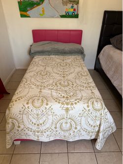 Twin bed