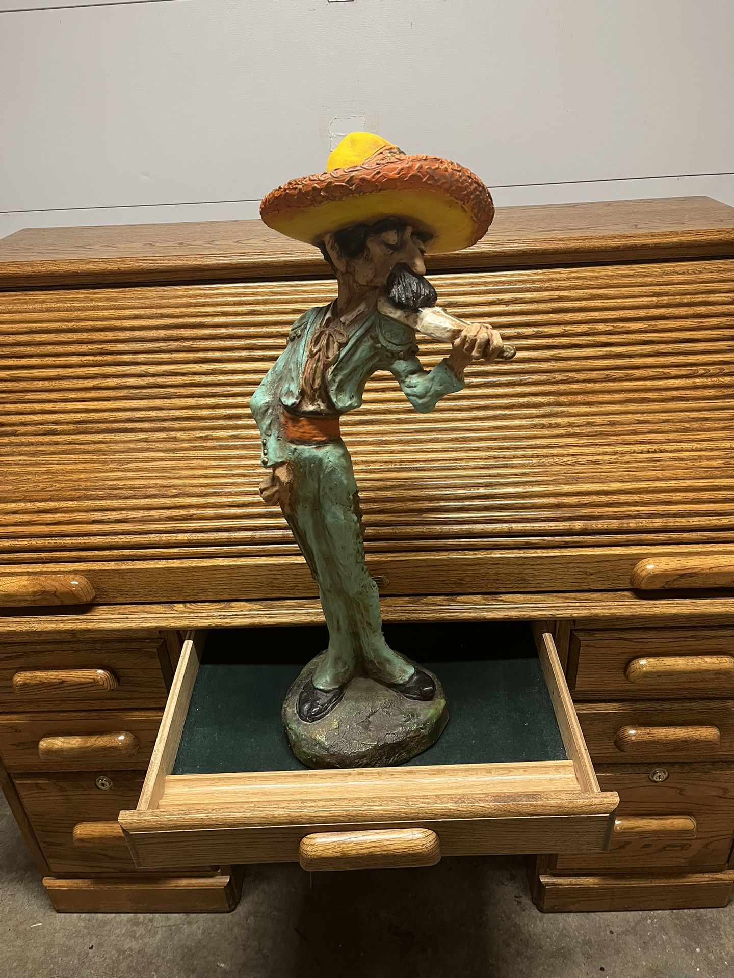 Large Vintage 1968 Universal Statuary 30” State Luis The Mariachi Violinist