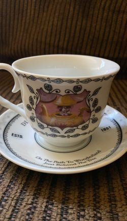 Wonderland tea set