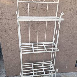 Plant Stand 