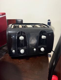 Sunbeam Wide Slot 4-Slice Toaster (Black)
