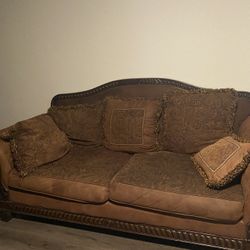 FREE COUCH