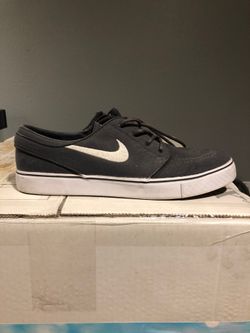 Nike Janovski size 10.5