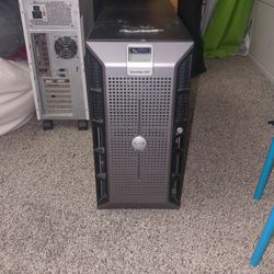 Power Edge 2900 Dell Server