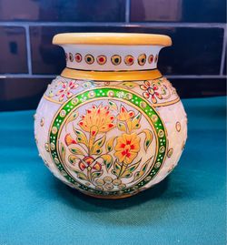 Stunning solid white marble lattice cut bowl/pot with hand painted vibrant colors