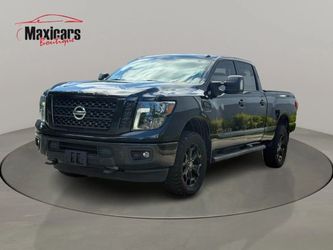 2018 Nissan TITAN XD Crew Cab